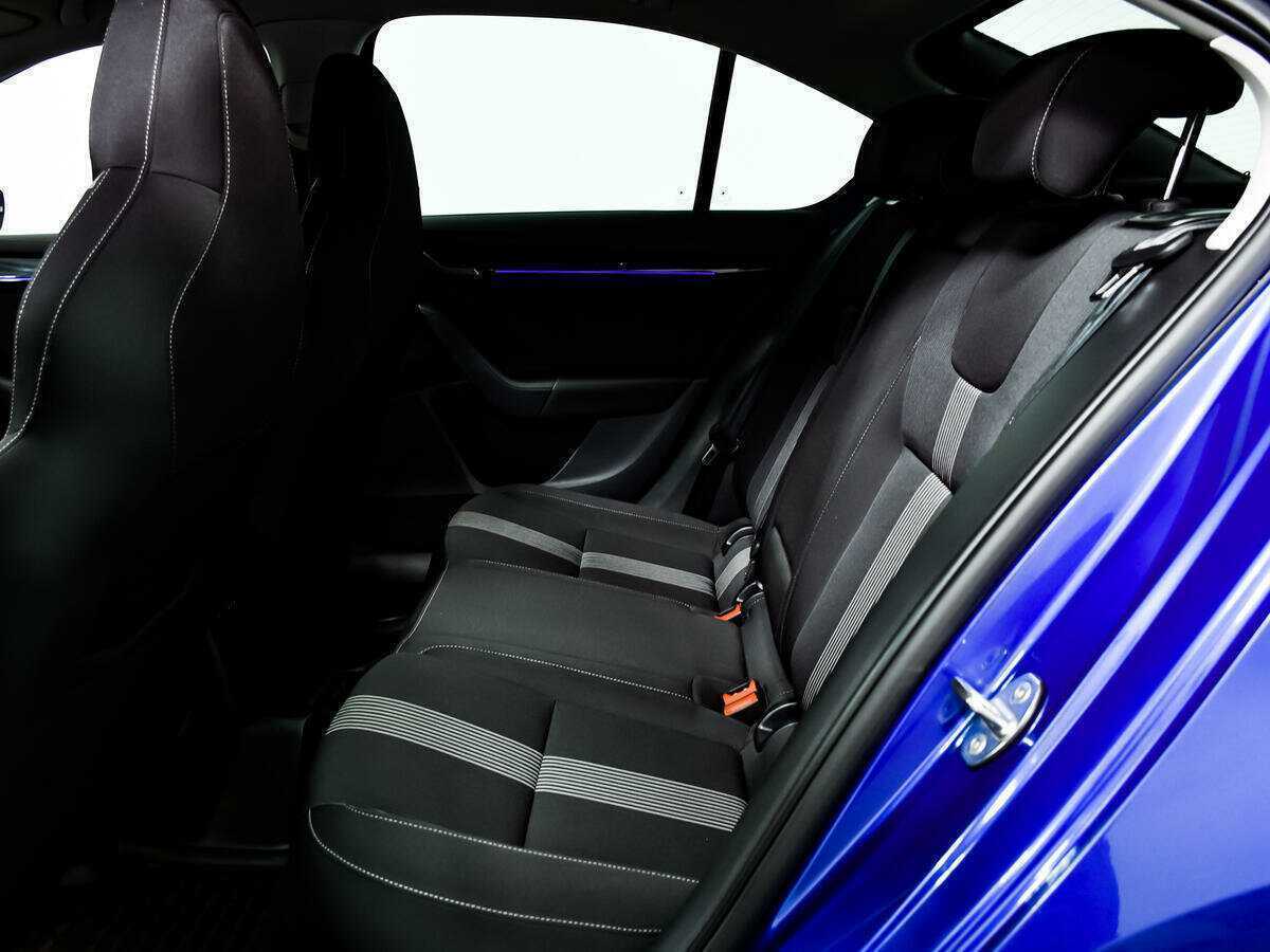 Б/У Шкода Октавия 2019 года. Фото: #11