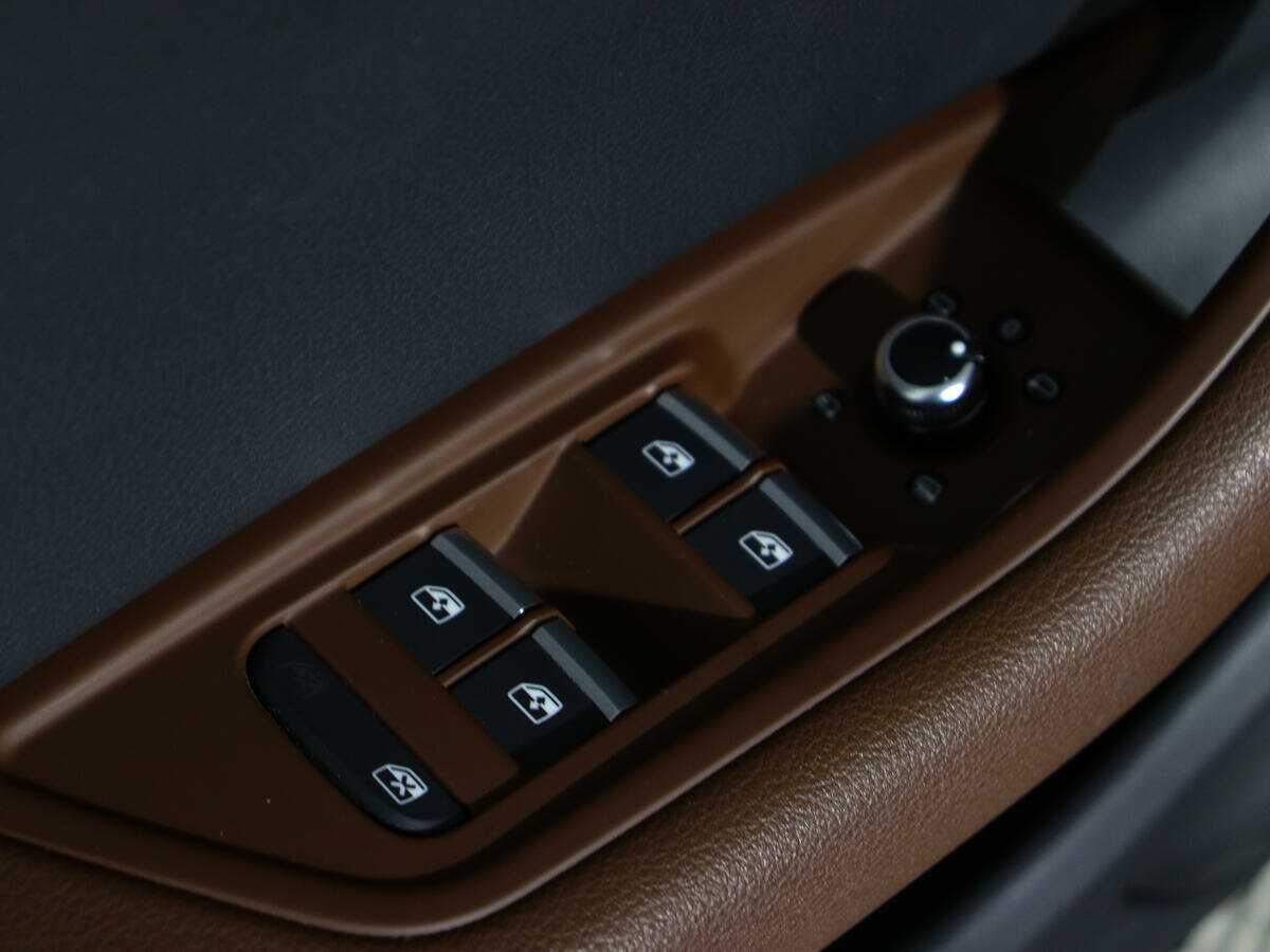 Б/У Ауди А4 2016 года. Фото: #16