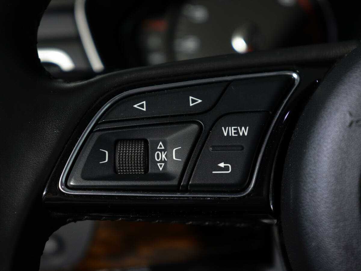 Б/У Ауди А4 2016 года. Фото: #19