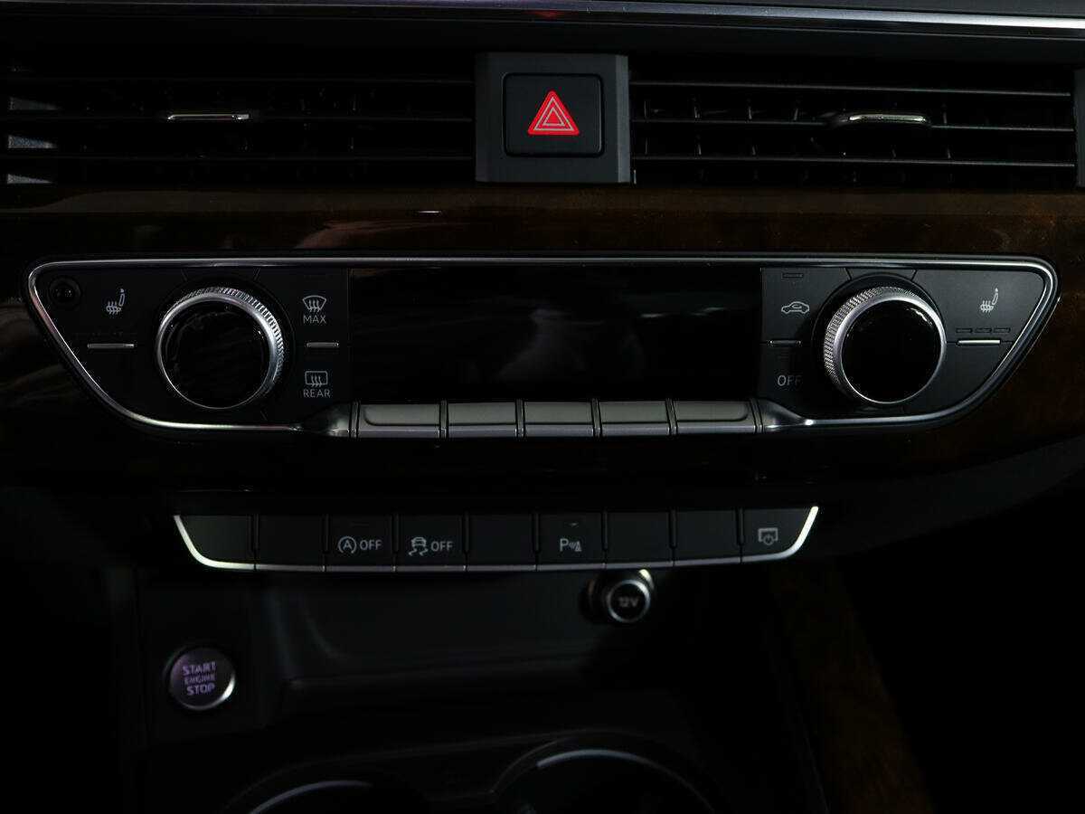 Б/У Ауди А4 2016 года. Фото: #21