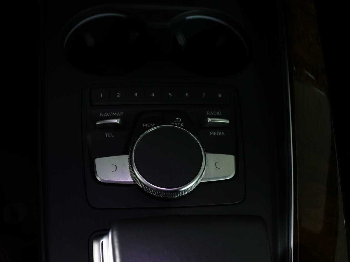 Б/У Ауди А4 2016 года. Фото: #22