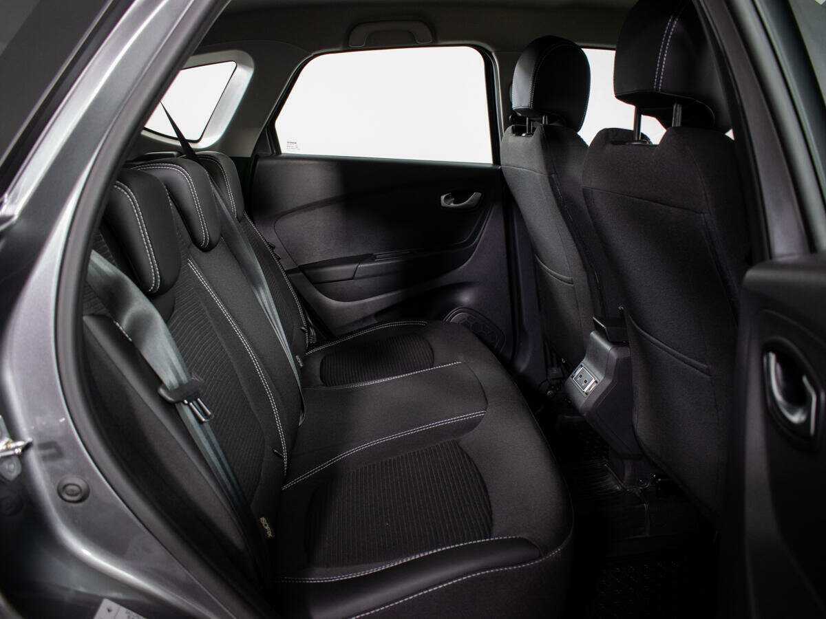 Б/У Рено Каптюр 2021 года. Фото: #7