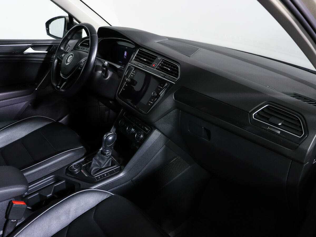 Б/У Фольксваген Тигуан 2018 года. Фото: #6