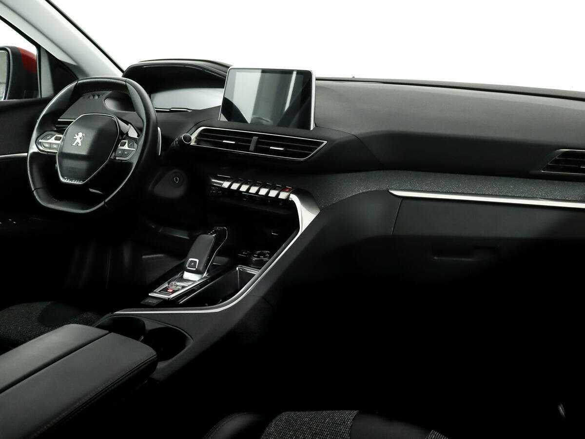 Б/У Пежо 3008 2017 года. Фото: #8