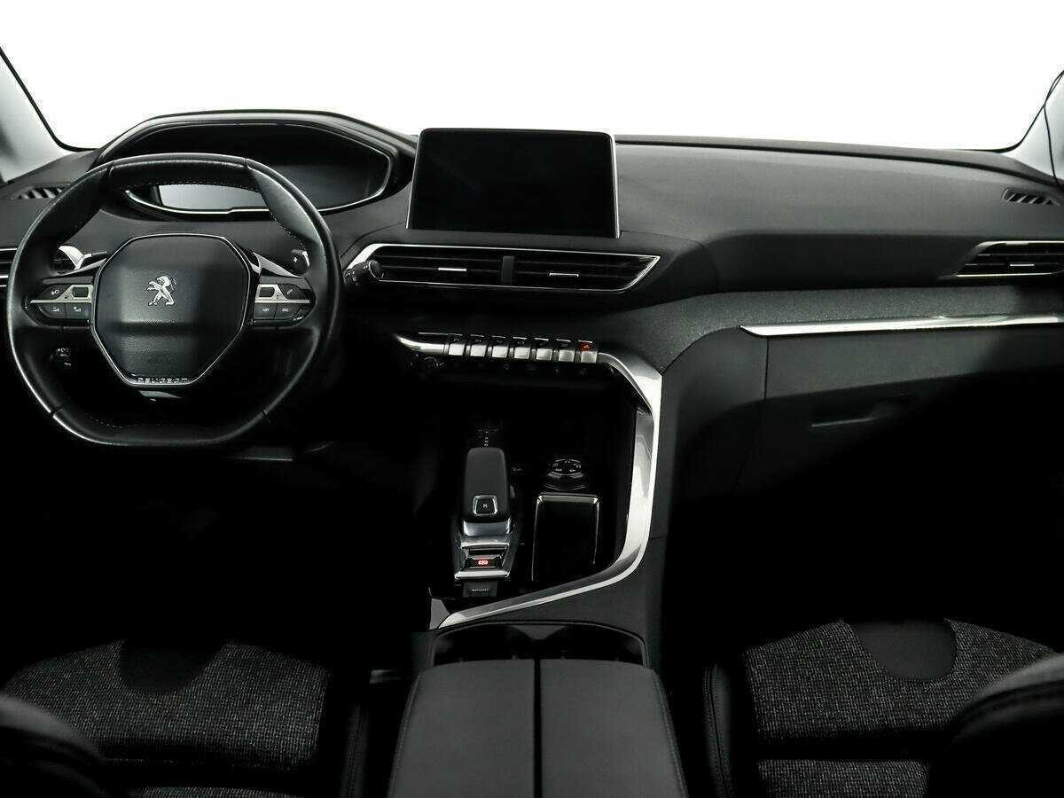 Б/У Пежо 3008 2017 года. Фото: #9