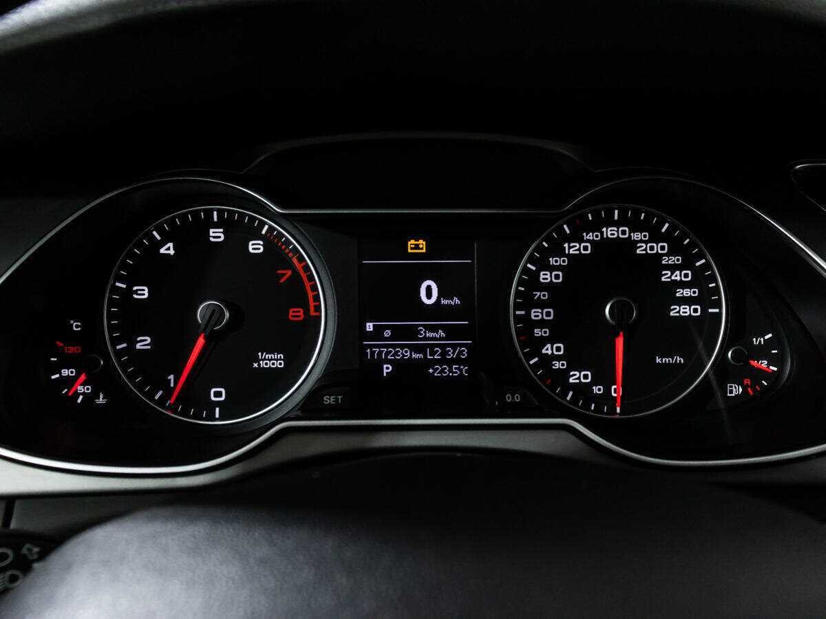 Б/У Ауди А4 2012 года. Фото: #11