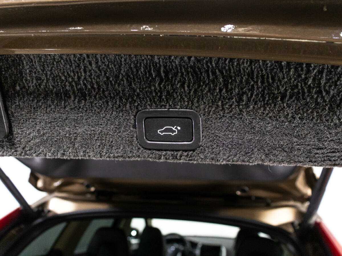 Б/У Вольво ИксЦ60 2012 года. Фото: #14