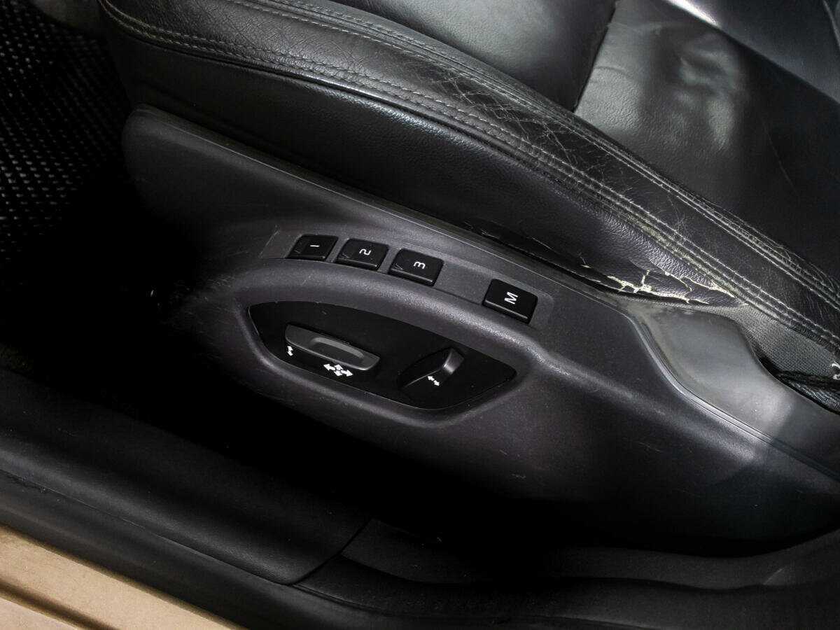 Б/У Вольво ИксЦ60 2012 года. Фото: #18