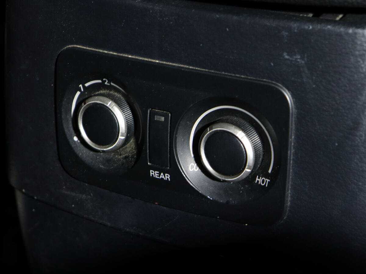 Б/У Митсубиши Паджеро 2012 года. Фото: #14