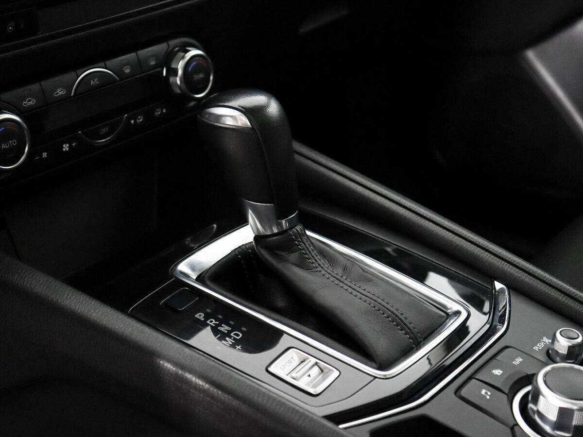 Б/У Мазда Ц-Икс-5 2017 года. Фото: #9