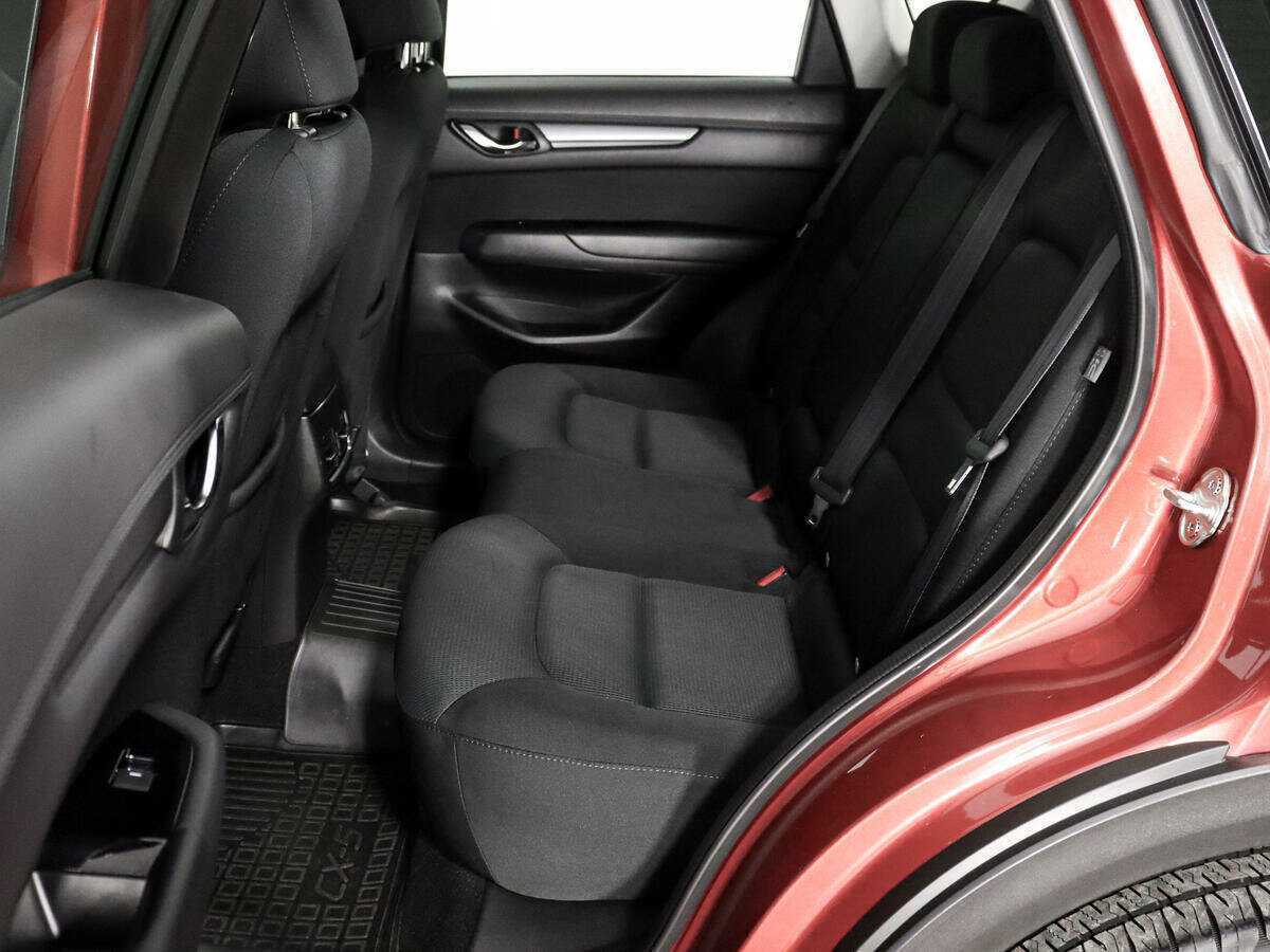 Б/У Мазда Ц-Икс-5 2017 года. Фото: #11