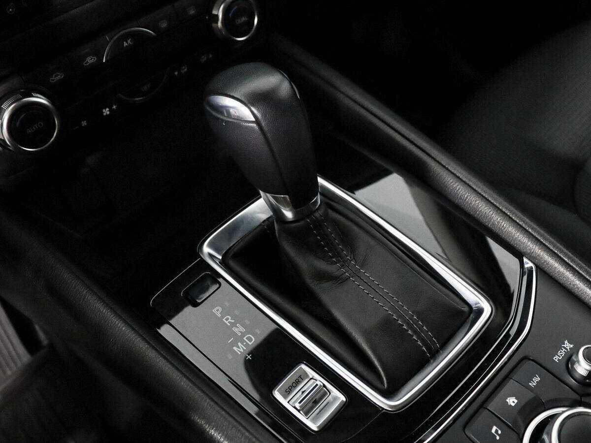 Б/У Мазда Ц-Икс-5 2017 года. Фото: #7