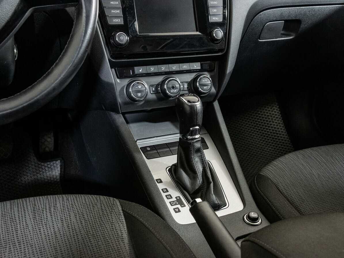 Б/У Шкода Октавия 2014 года. Фото: #7