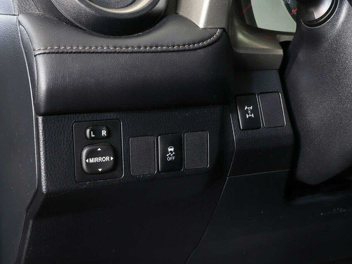 Б/У Тойота Рав4 2012 года. Фото: #18