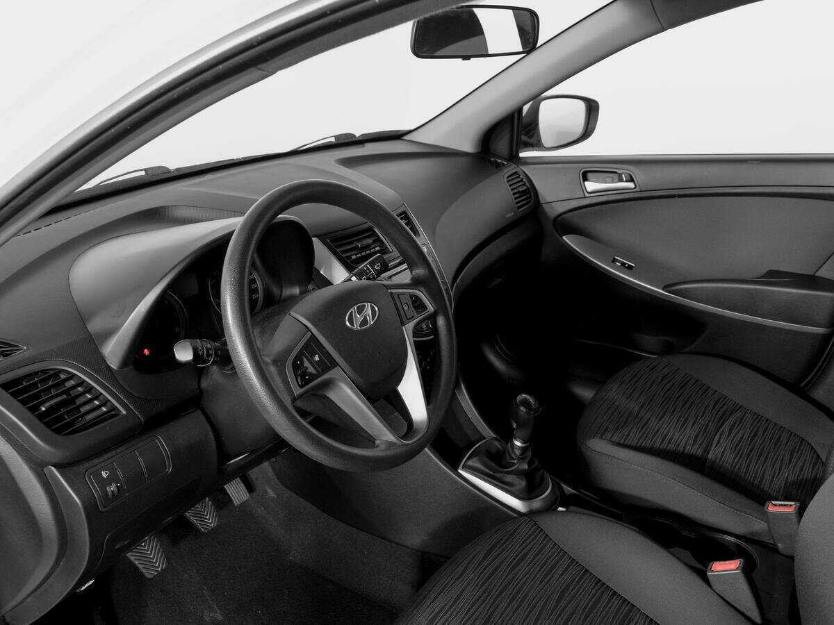 Б/У Хендай Солярис 2016 года. Фото: #14