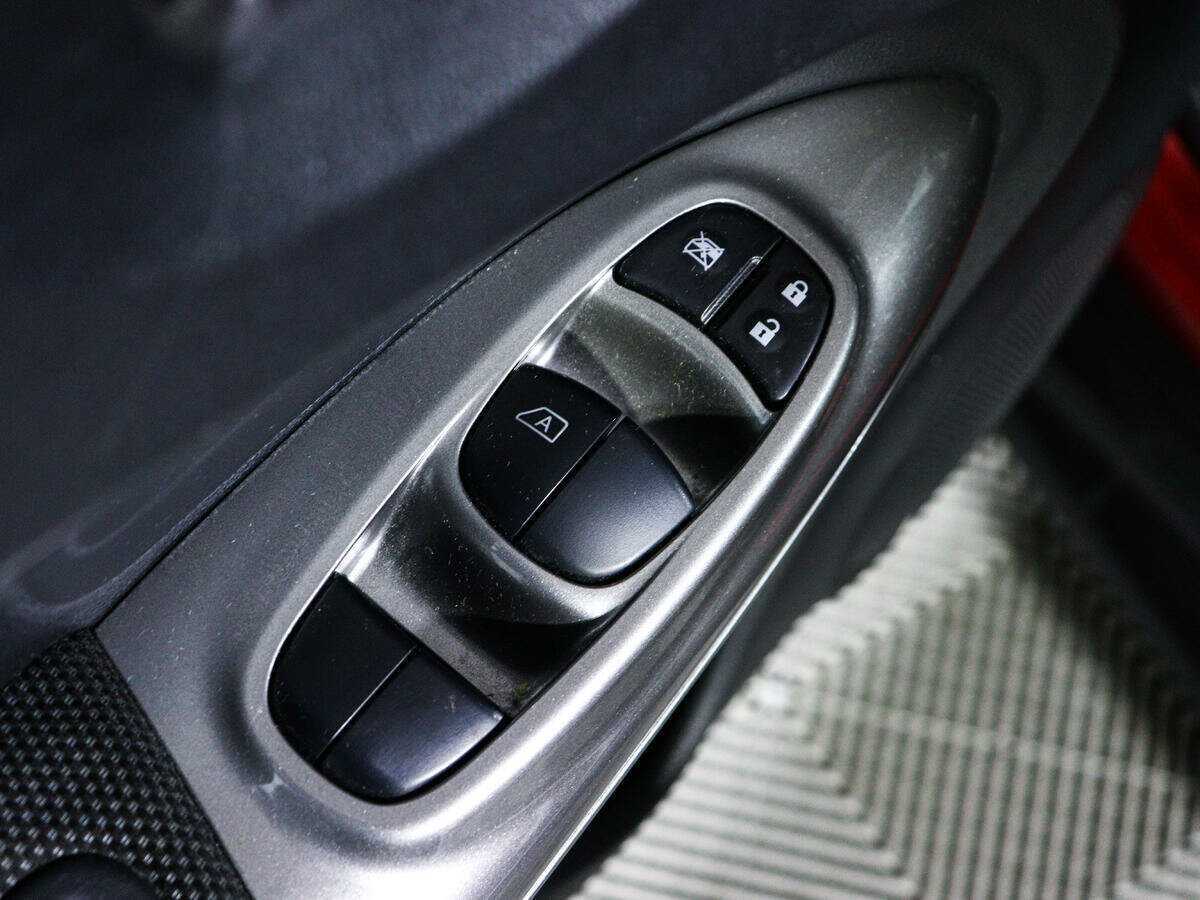 Б/У Ниссан Жук 2014 года. Фото: #16