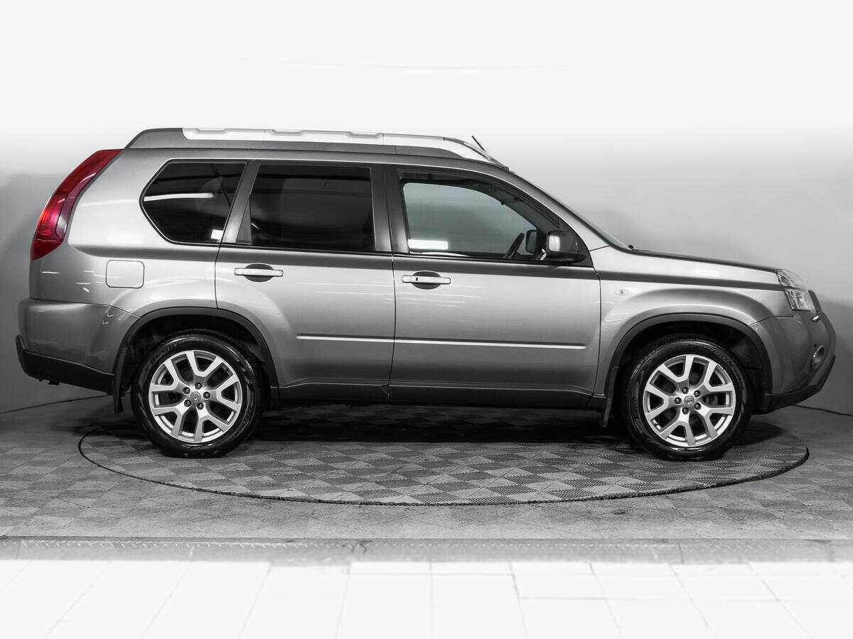 Б/У Ниссан Икс-Трейл 2012 года. Фото: #3