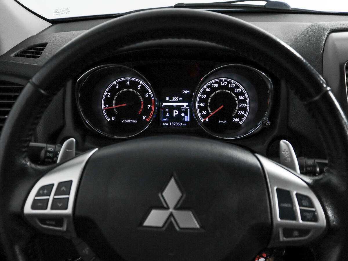 Б/У Митсубиши АС-Икс 2012 года. Фото: #12