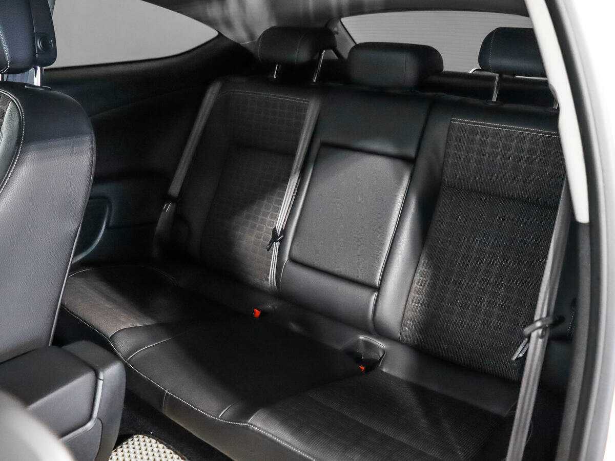 Б/У Опель Астра 2014 года. Фото: #9