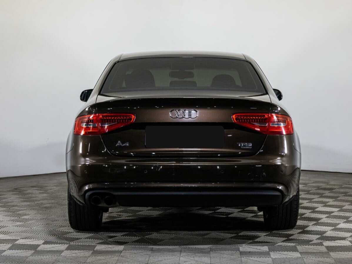 Б/У Ауди А4 2012 года. Фото: #4