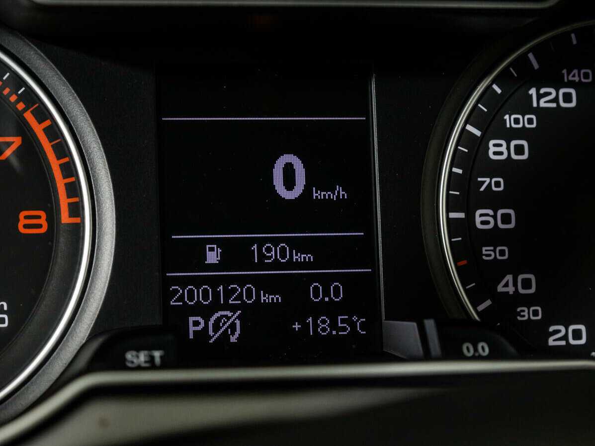 Б/У Ауди А4 2014 года. Фото: #9