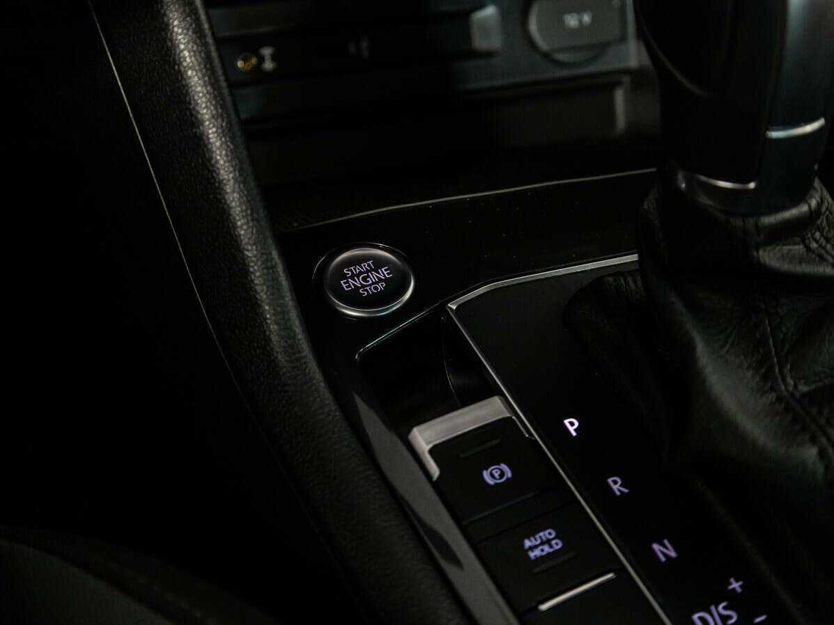 Б/У Фольксваген Тигуан 2017 года. Фото: #16