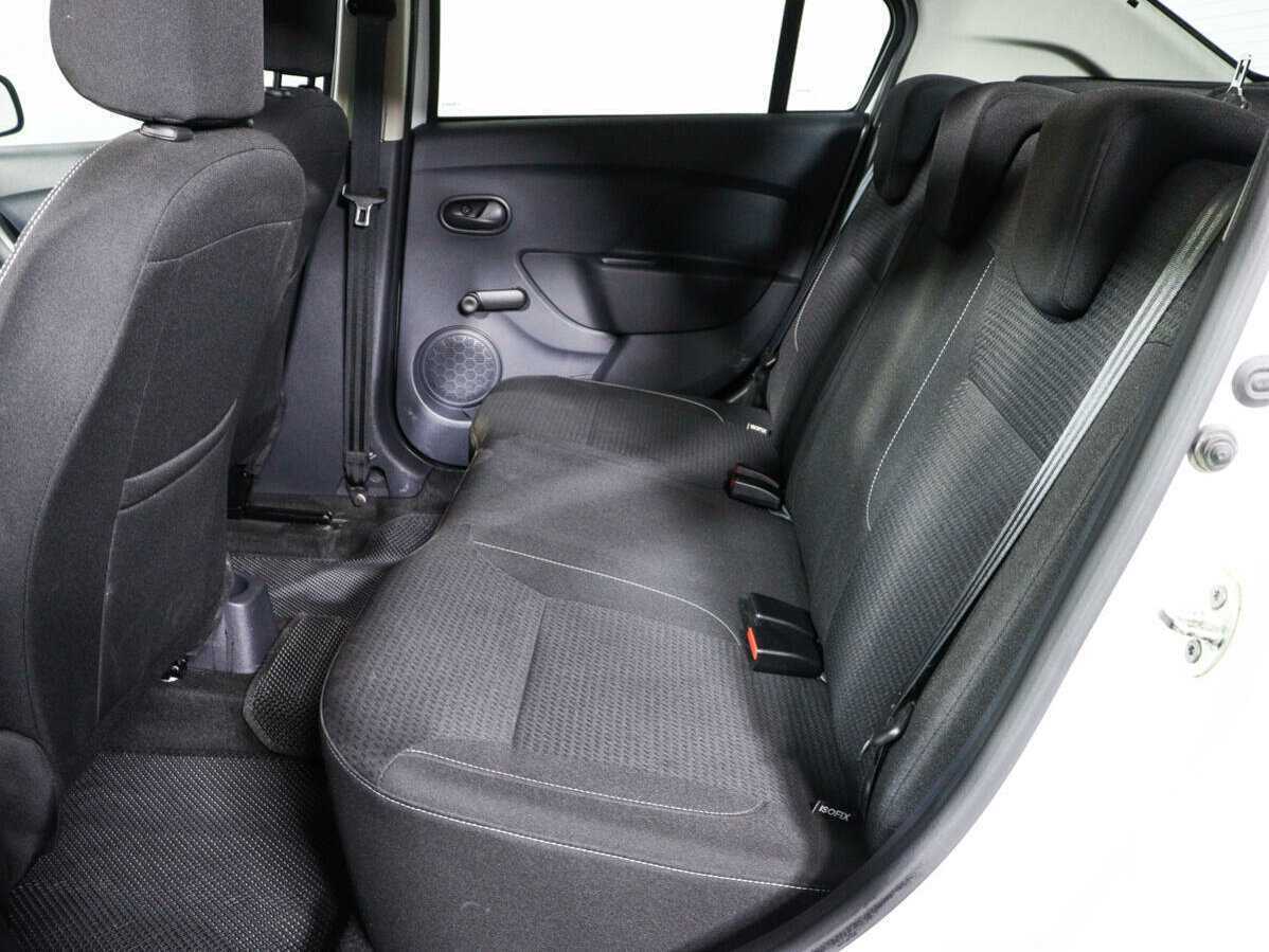 Б/У Рено Логан 2022 года. Фото: #7