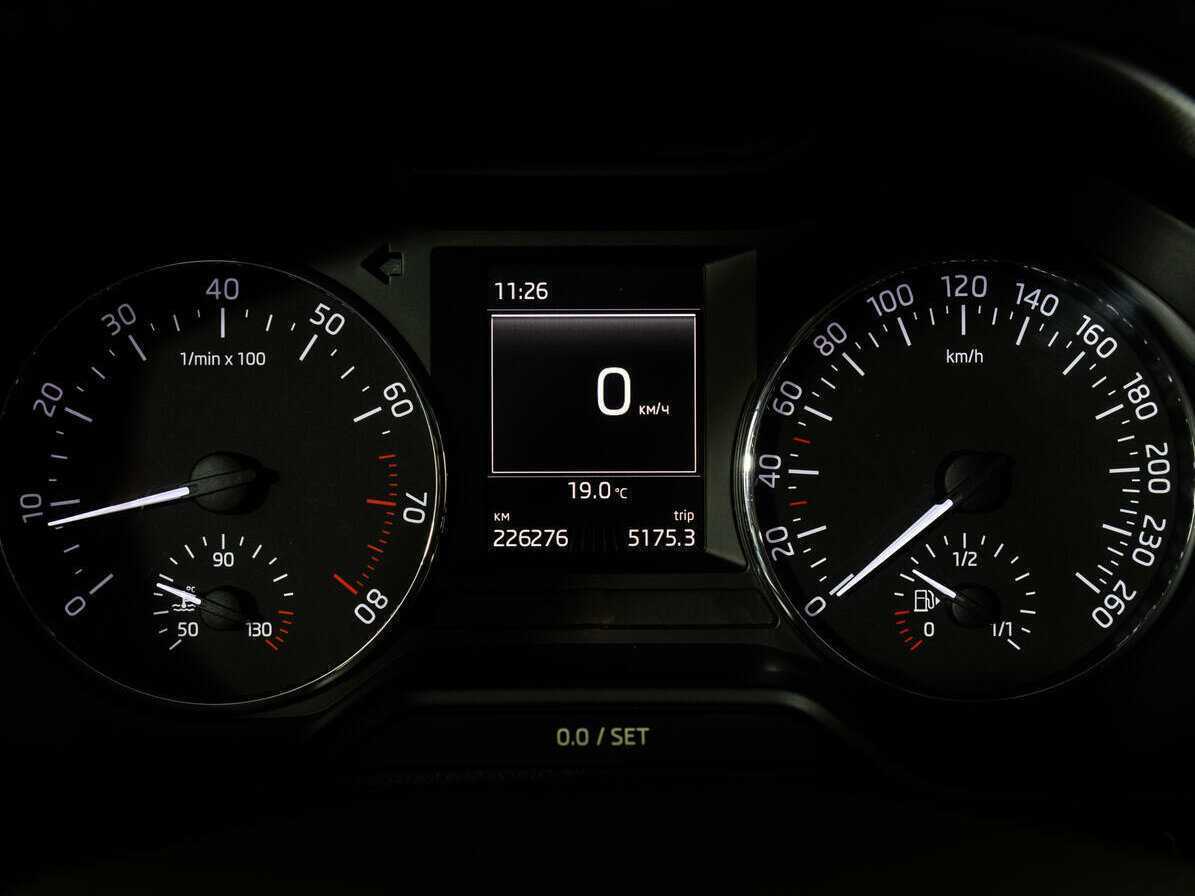 Б/У Шкода Октавия 2015 года. Фото: #14