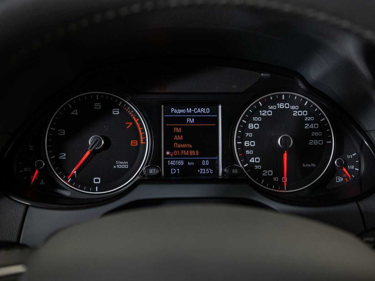 Б/У Ауди К5 2015 года. Фото: #11