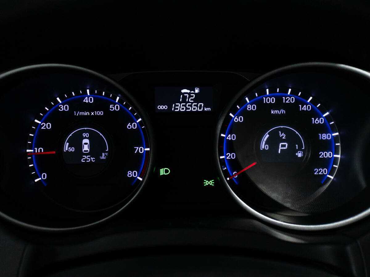 Б/У Хендай ай-икс35 2014 года. Фото: #11