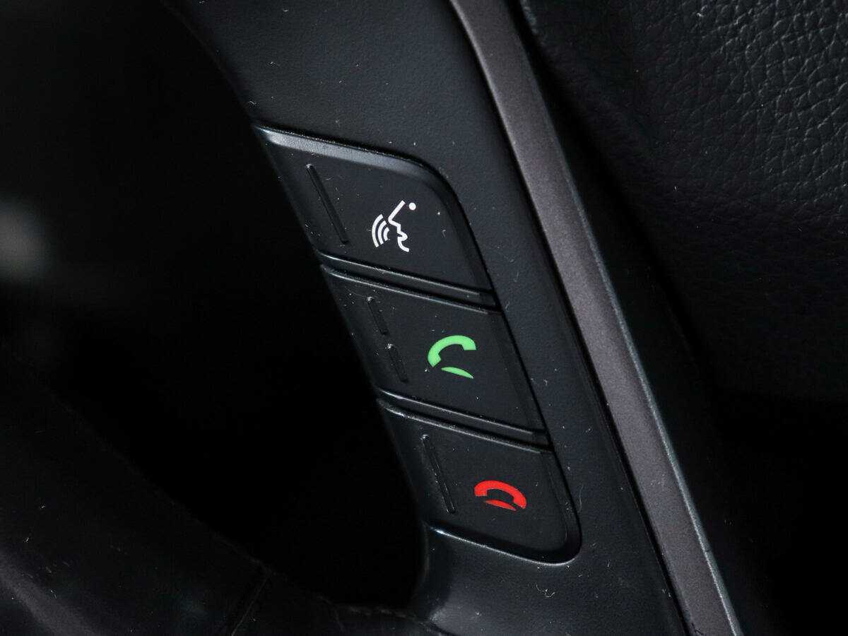 Б/У Хендай Санта Фе 2015 года. Фото: #18