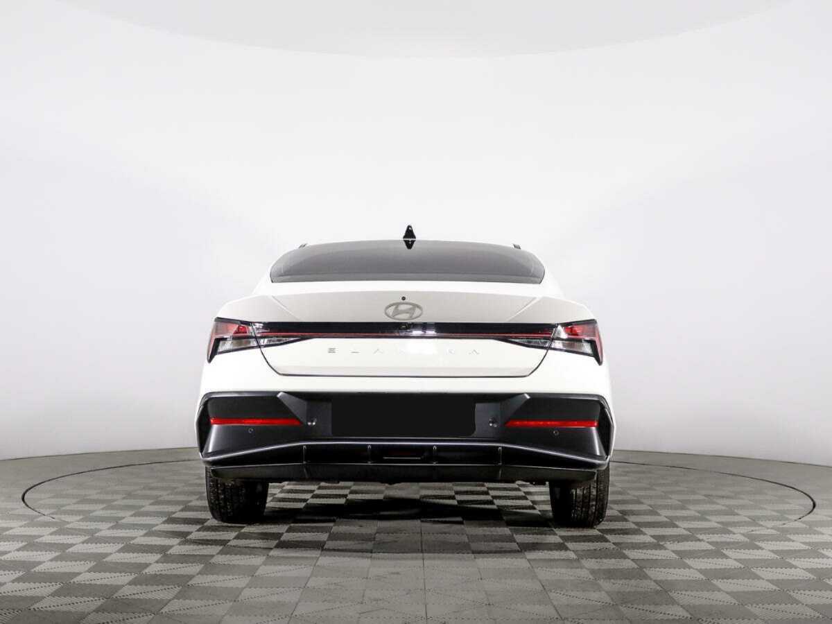 Б/У Хендай Елантра 2024 года. Фото: #5