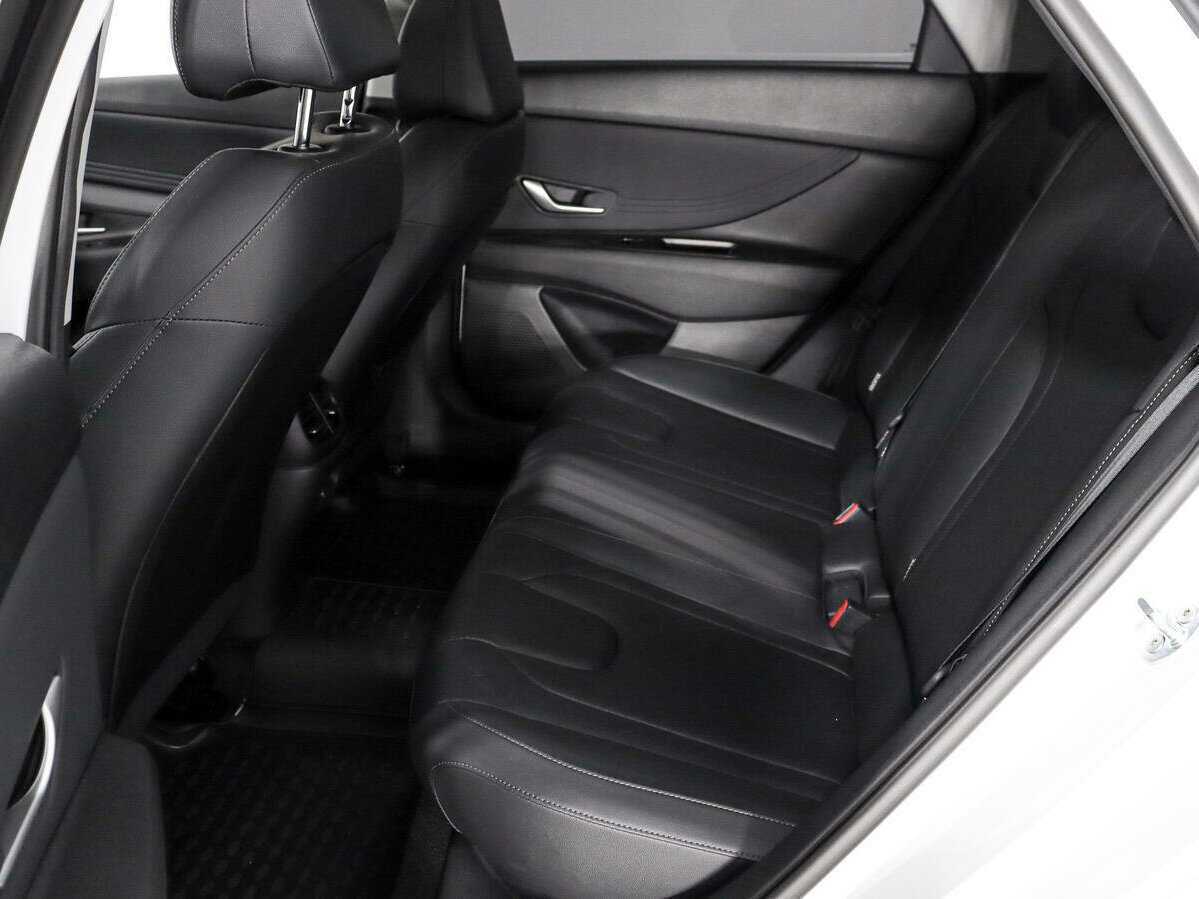 Б/У Хендай Елантра 2024 года. Фото: #12