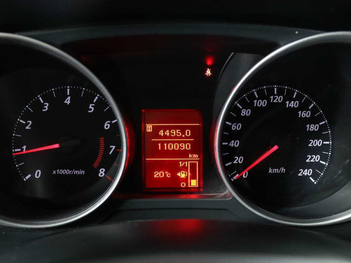 Б/У Митсубиши АС-Икс 2014 года. Фото: #10