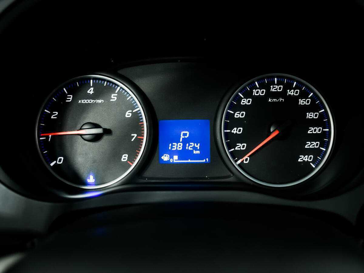 Б/У Митсубиши Оутлэндер 2016 года. Фото: #7