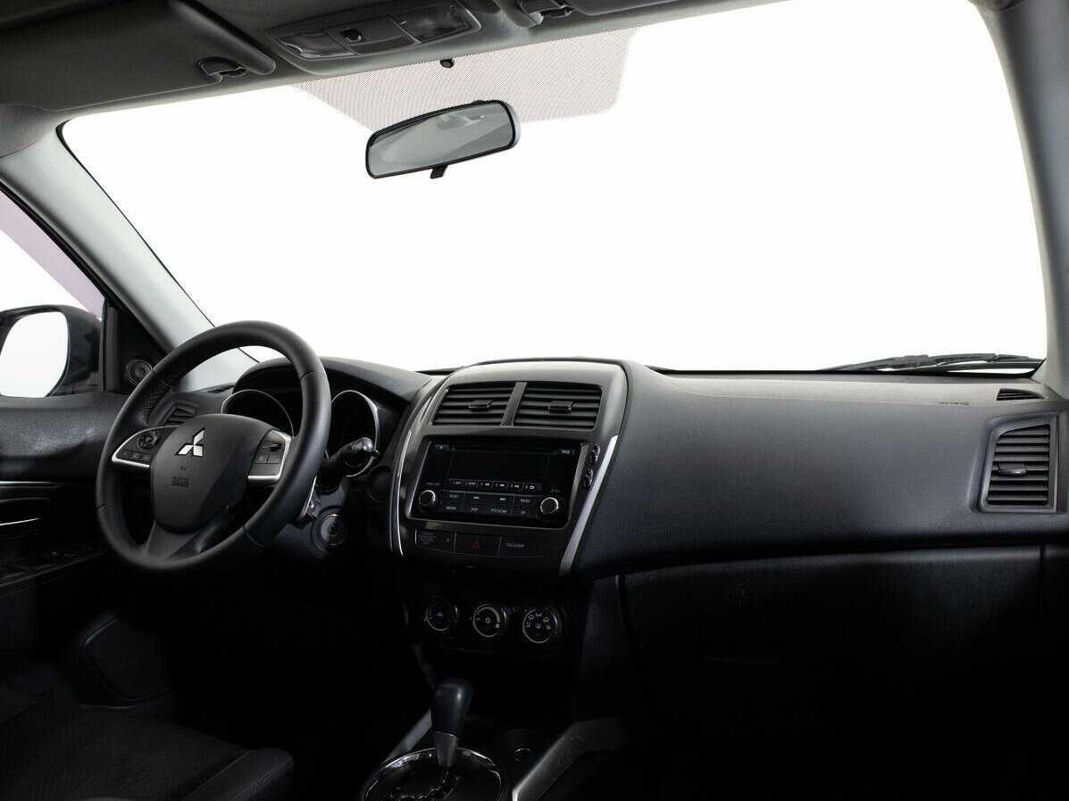 Б/У Митсубиши АС-Икс 2013 года. Фото: #6