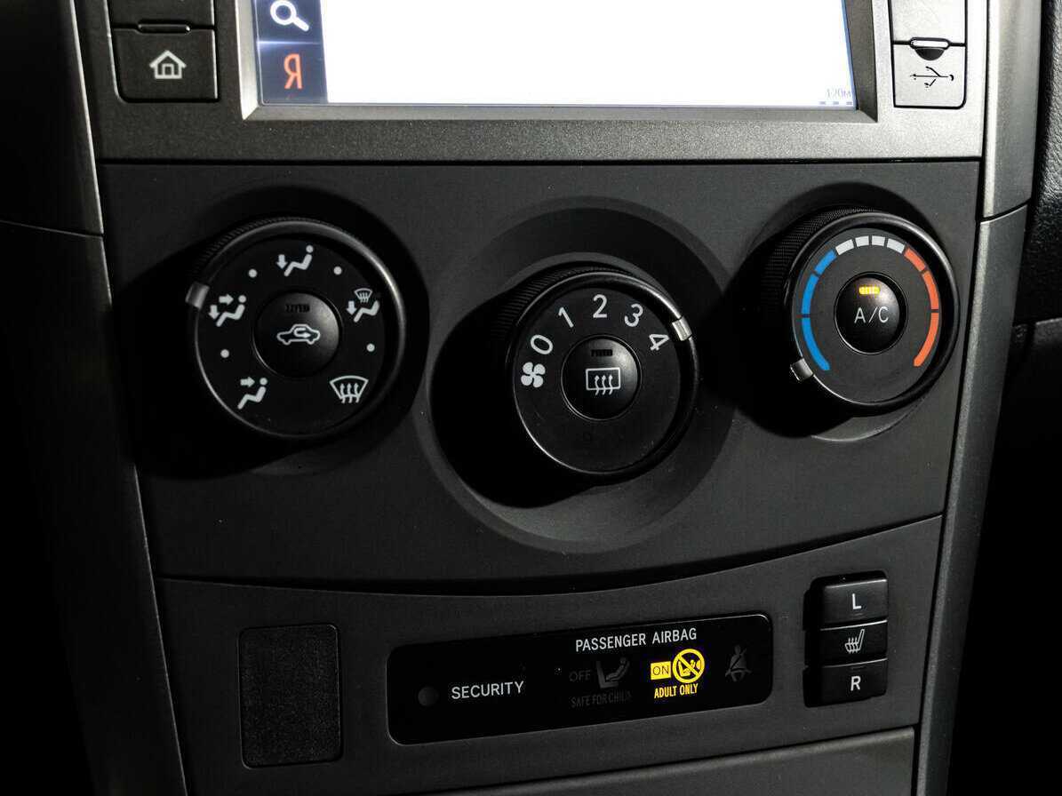 Б/У Тойота Королла 2012 года. Фото: #12