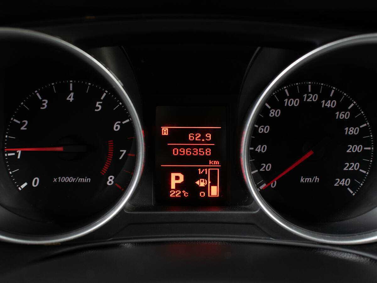 Б/У Митсубиши АС-Икс 2013 года. Фото: #10