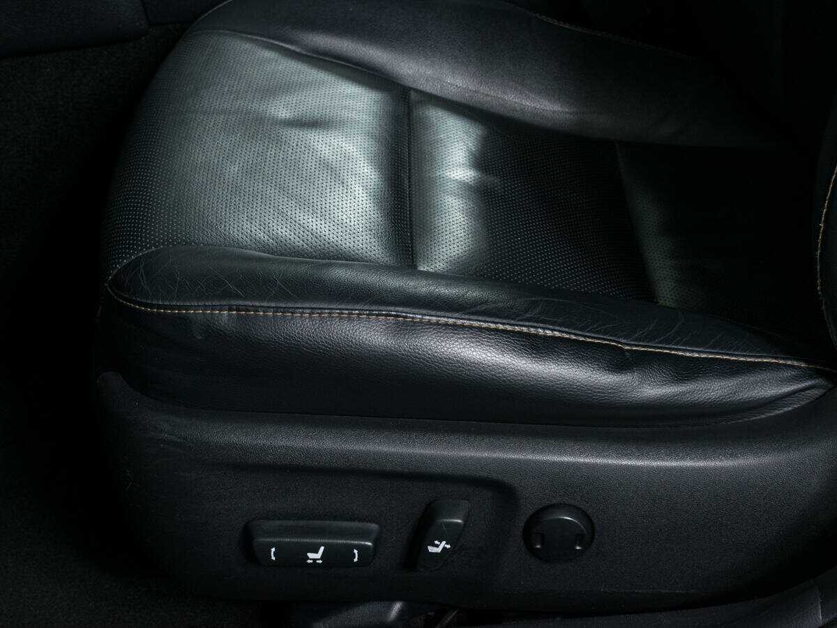 Б/У Тойота Камри 2017 года. Фото: #15