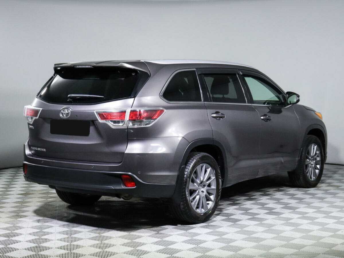 Б/У Тойота Хайлэндер 2014 года. Фото: #3