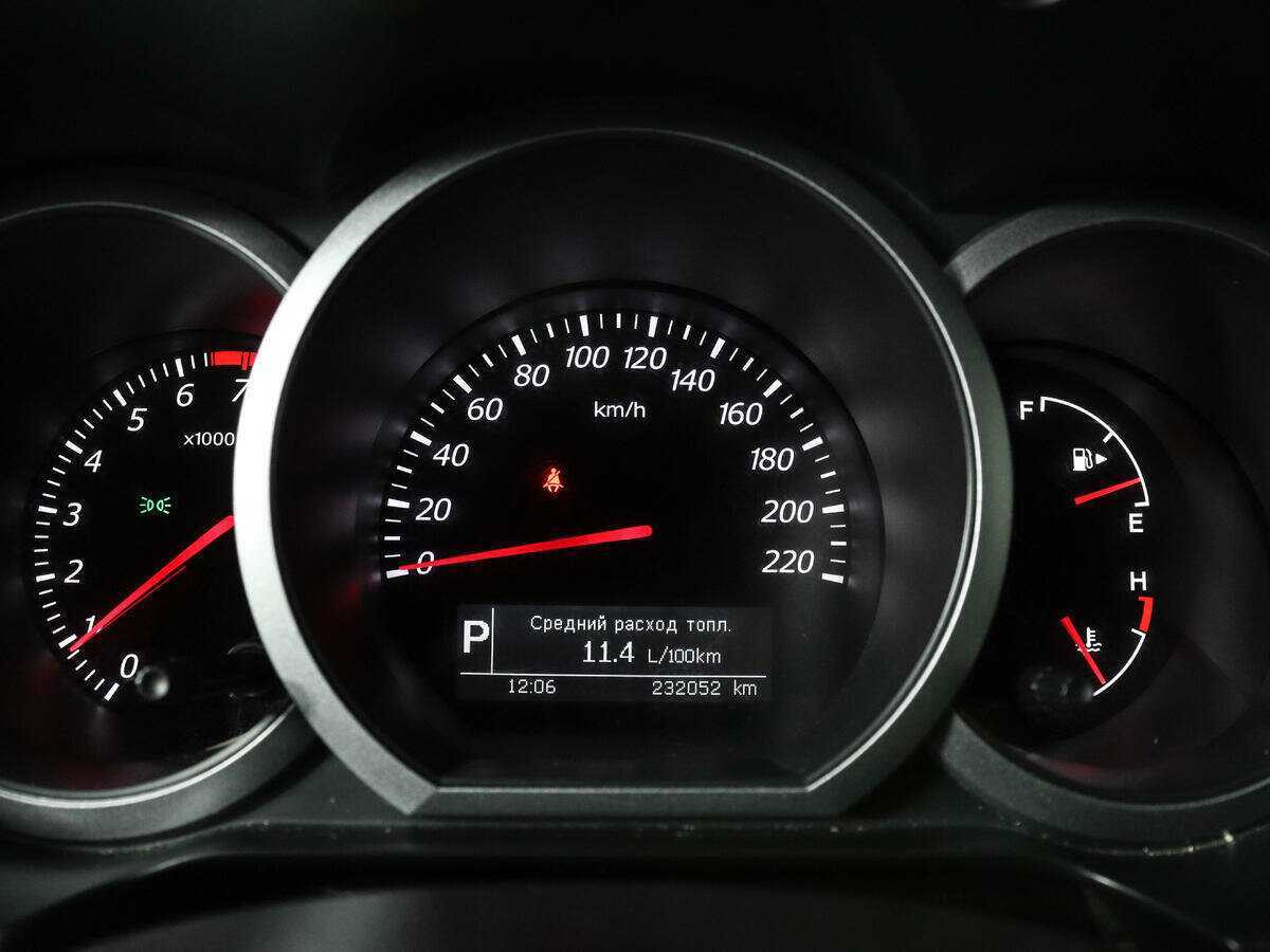 Б/У Сузуки Гранд Витара 2012 года. Фото: #10