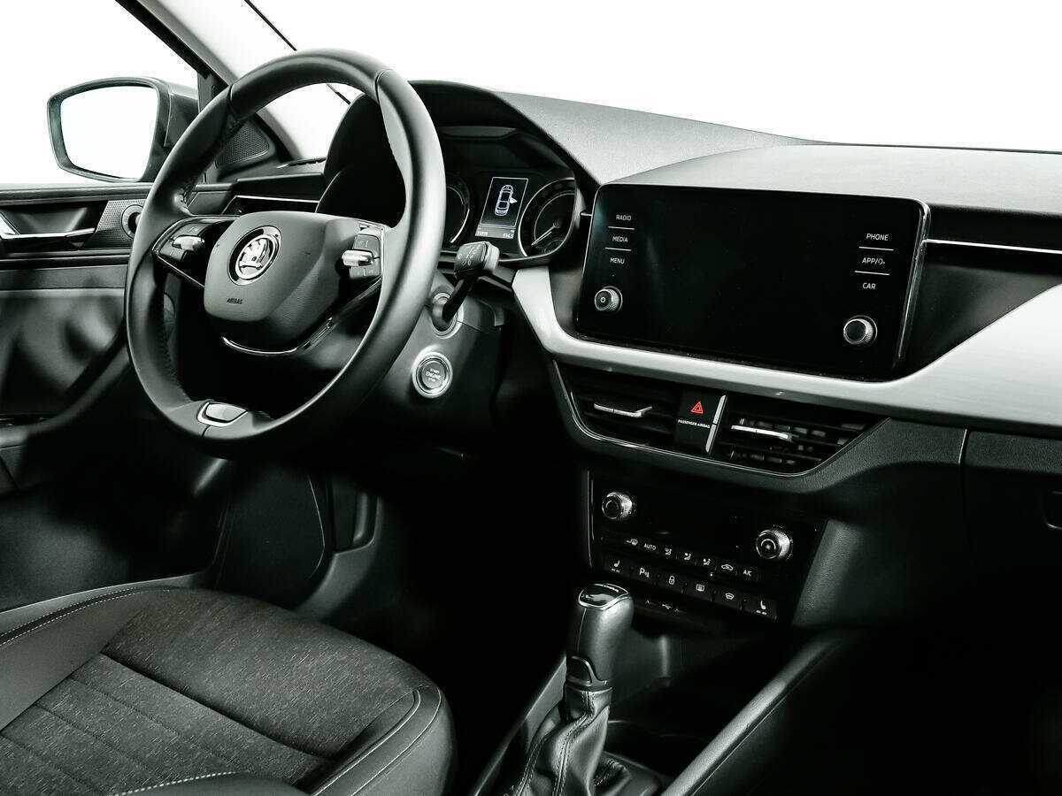 Б/У Шкода Рапид 2020 года. Фото: #8