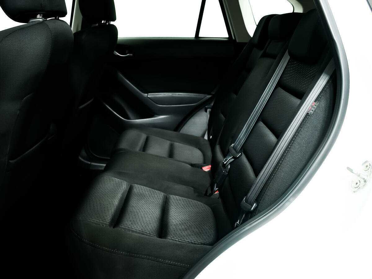 Б/У Мазда Ц-Икс-5 2013 года. Фото: #11