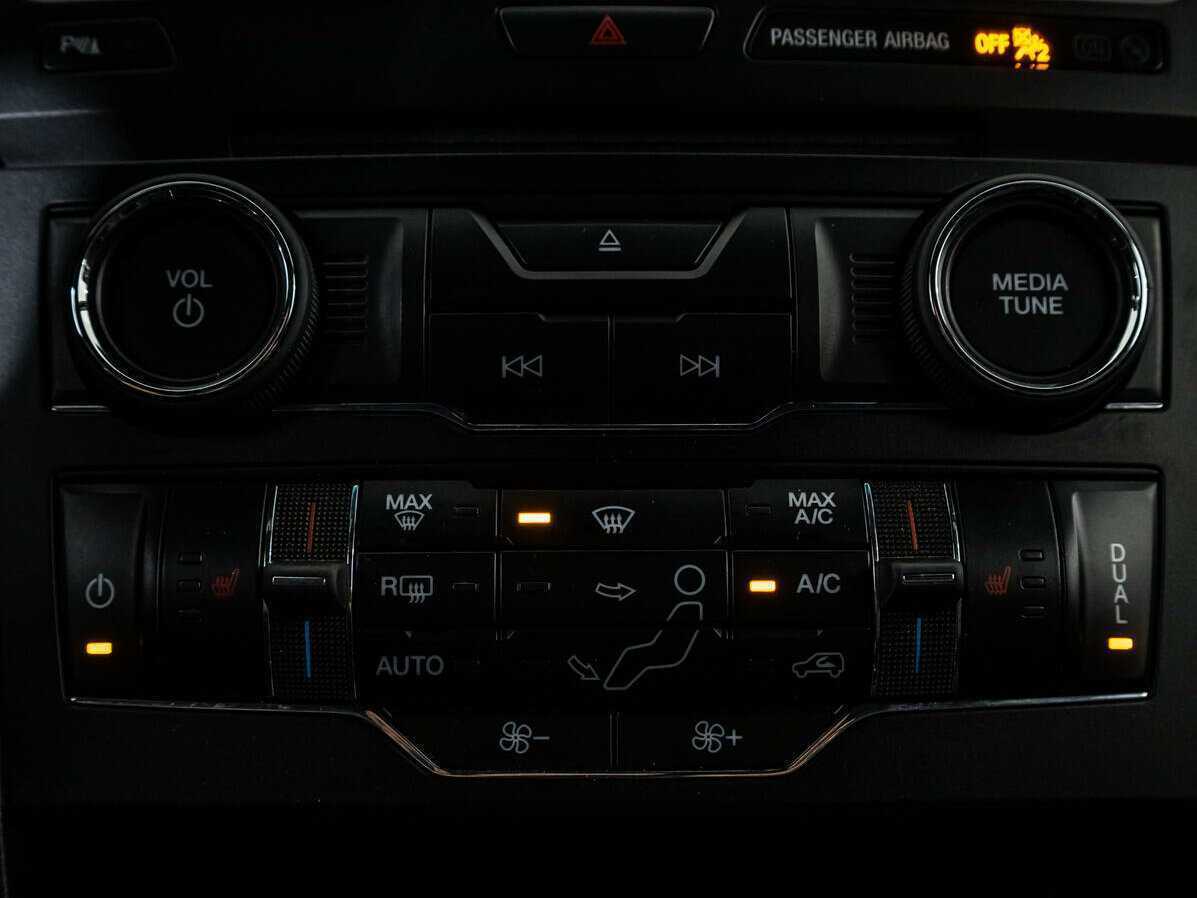 Б/У Форд Експлорер 2016 года. Фото: #12