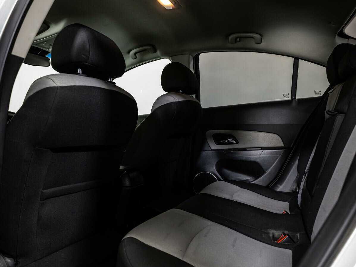 Б/У Шевроле Круз 2012 года. Фото: #10