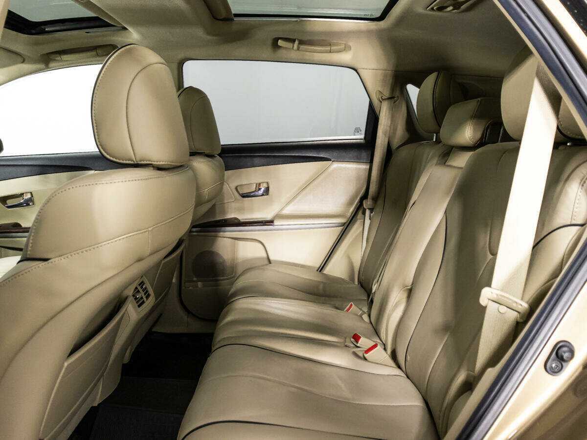 Б/У Тойота Венза 2013 года. Фото: #9