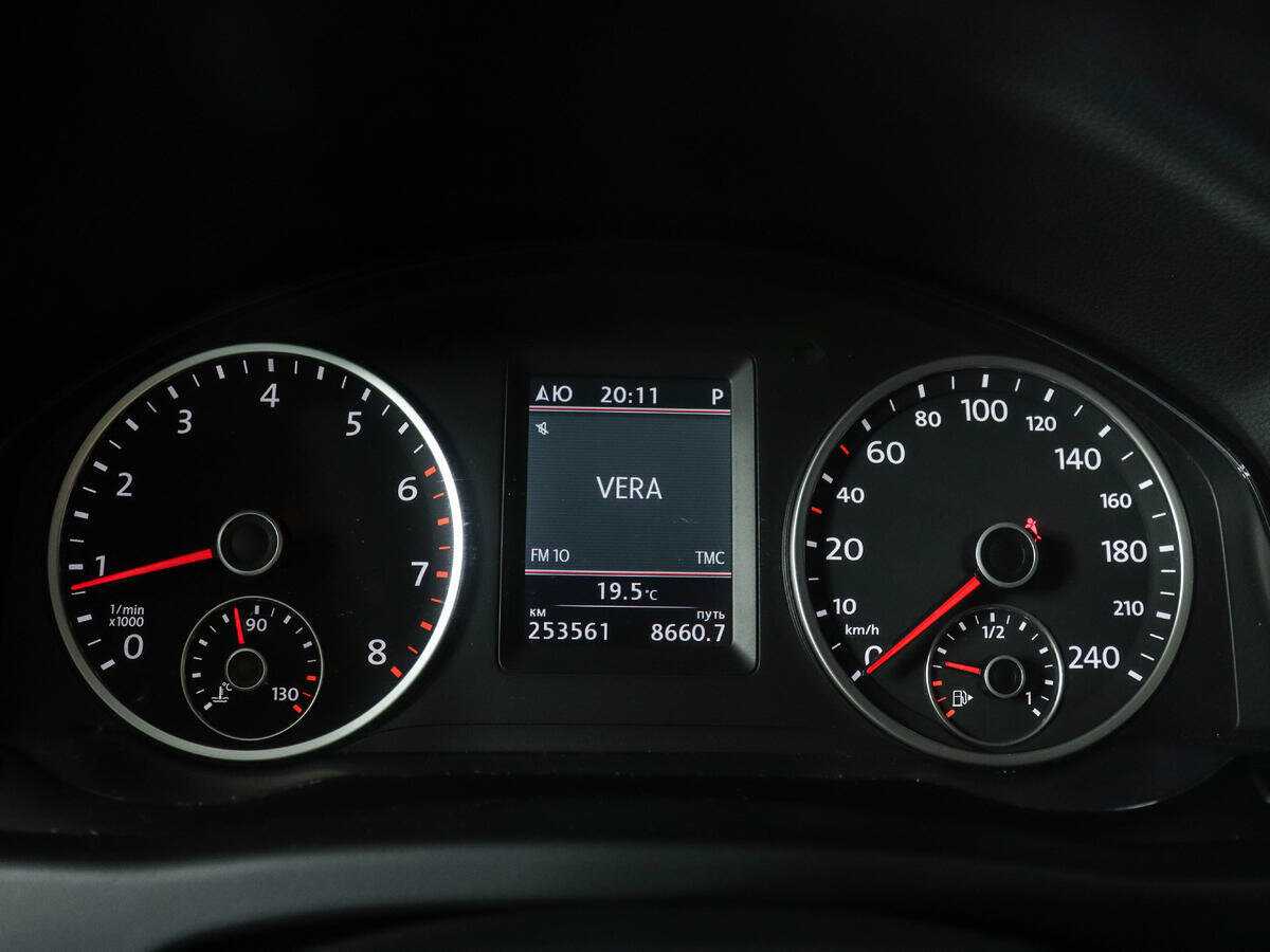 Б/У Фольксваген Тигуан 2012 года. Фото: #8