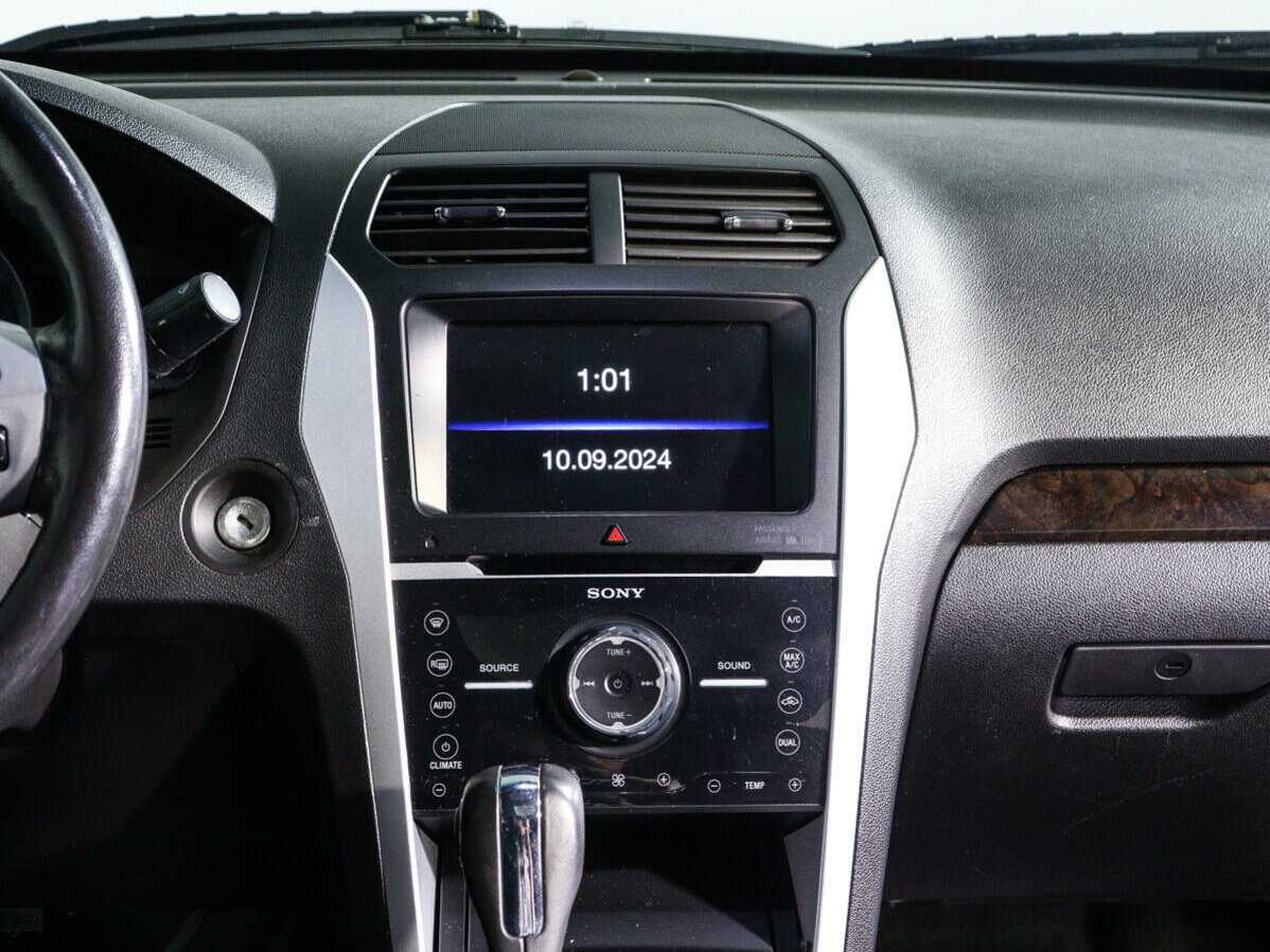 Б/У Форд Експлорер 2013 года. Фото: #9