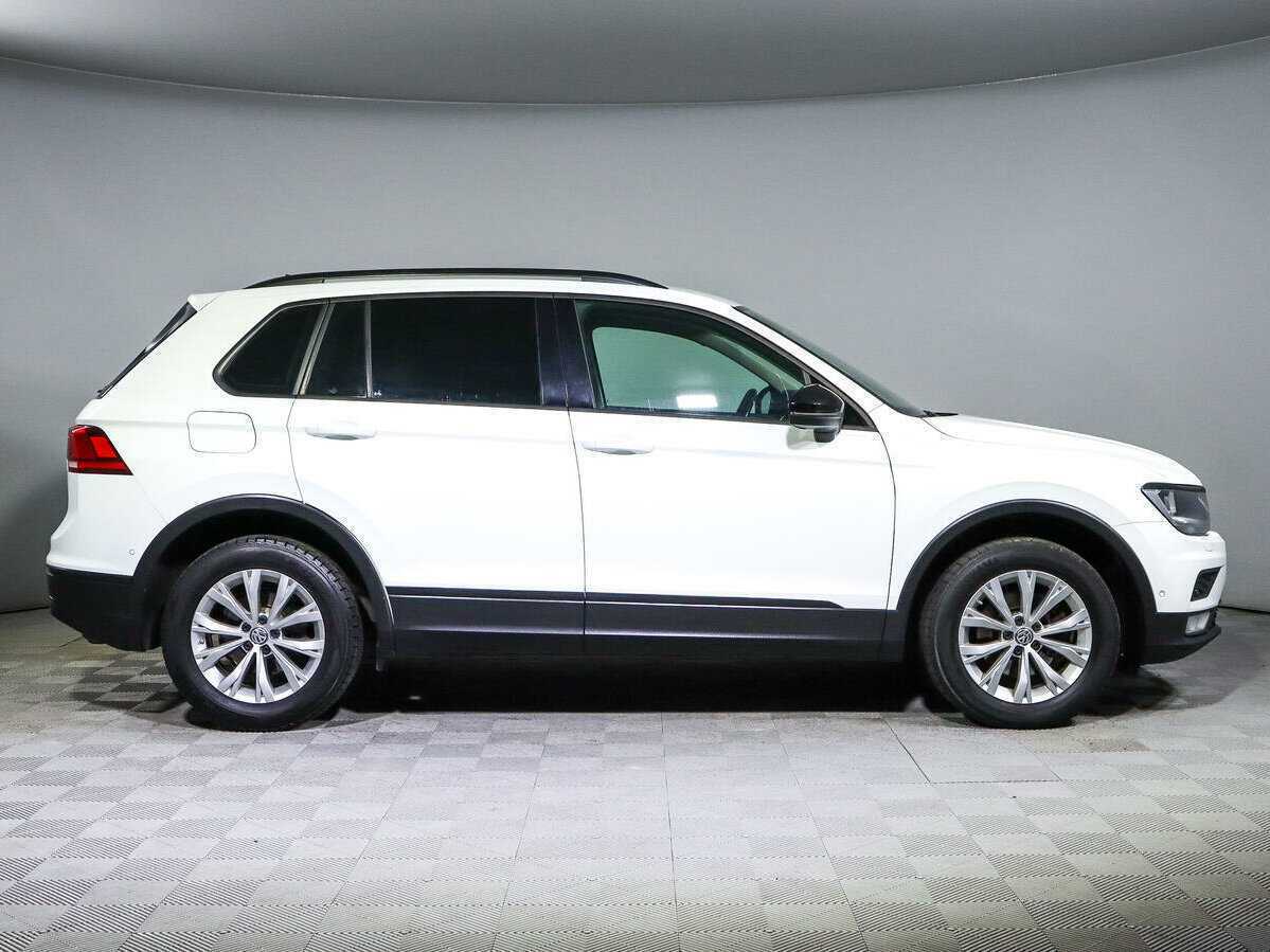 Б/У Фольксваген Тигуан 2017 года. Фото: #3