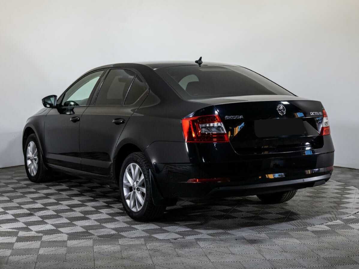 Б/У Шкода Октавия 2017 года. Фото: #6